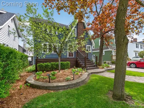 1115 Irving, Royal Oak, MI 48067