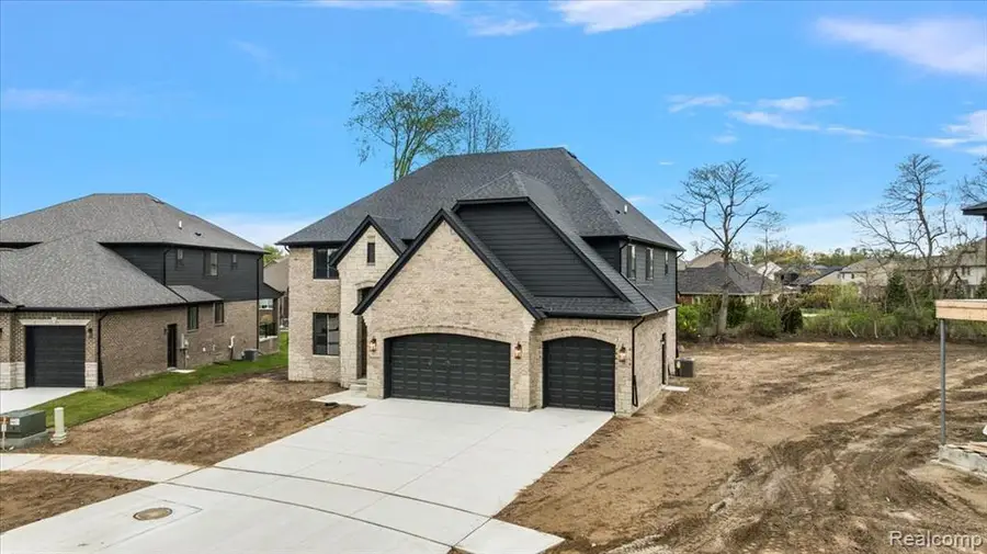 50318 Mistwood, Macomb, MI 48042 - #3