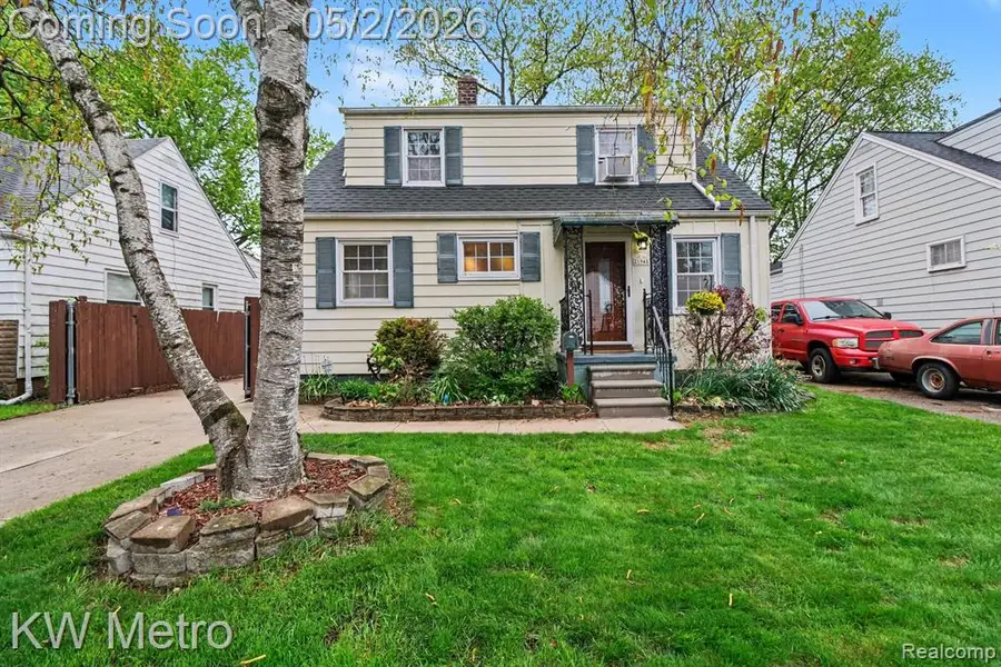 21945 Cyman, Warren, MI 48091 - #2