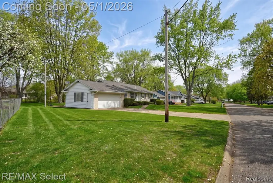 4476 Old Carriage, Flint, MI 48507 - #3