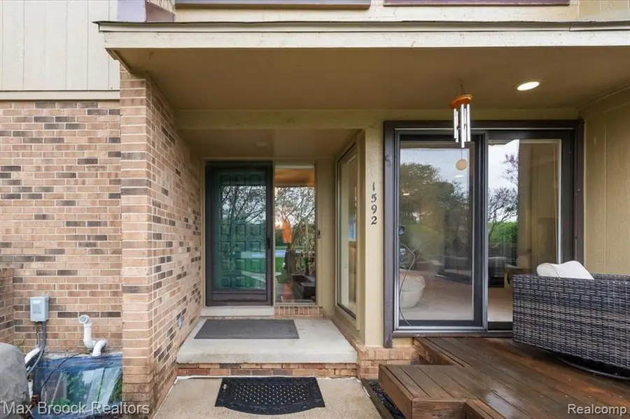 1592 S Hill, Bloomfield Hills, MI 48304 - #2