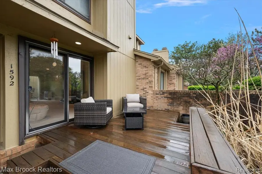 1592 S Hill, Bloomfield Hills, MI 48304 - #3