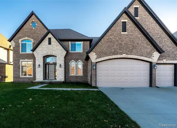 15342 Amberfield, Macomb, MI 48042