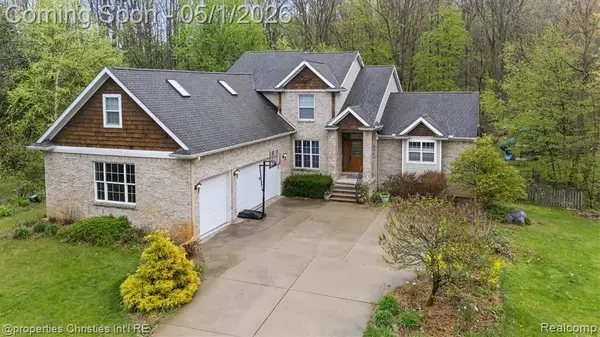 5720 Deerwood, Commerce Twp, MI 48382