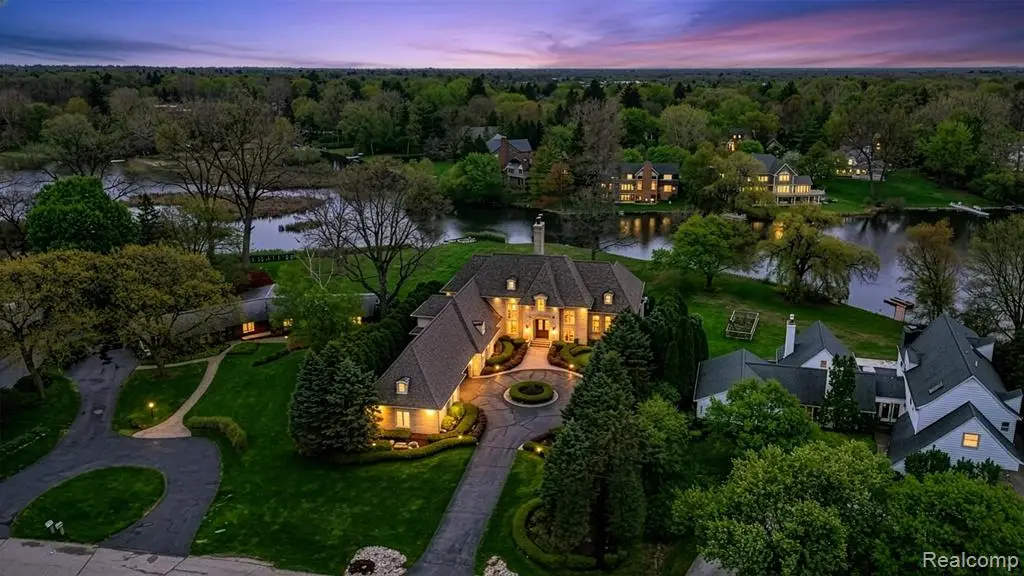 6265 Dakota, Bloomfield Hills, MI 48301 - #1