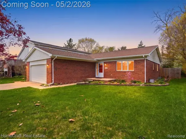 176 S Biggs, Belleville, MI 48111