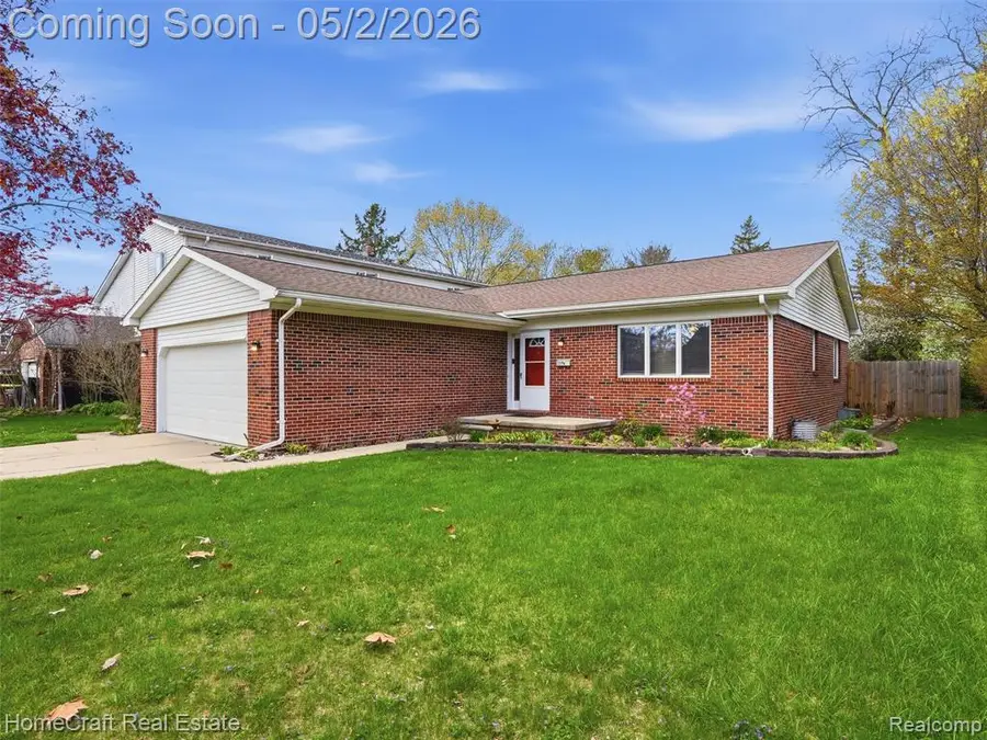 176 S Biggs, Belleville, MI 48111 - #2