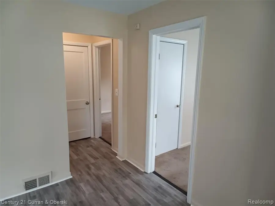 35037 Harroun, Wayne, MI 48184 - #3