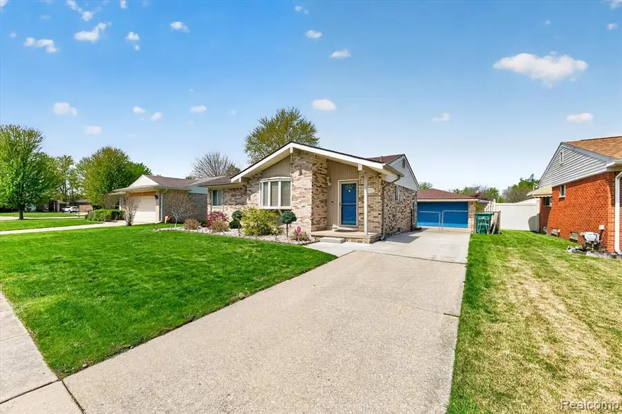 23712 Cedar Ridge, Romulus, MI 48174 - #3
