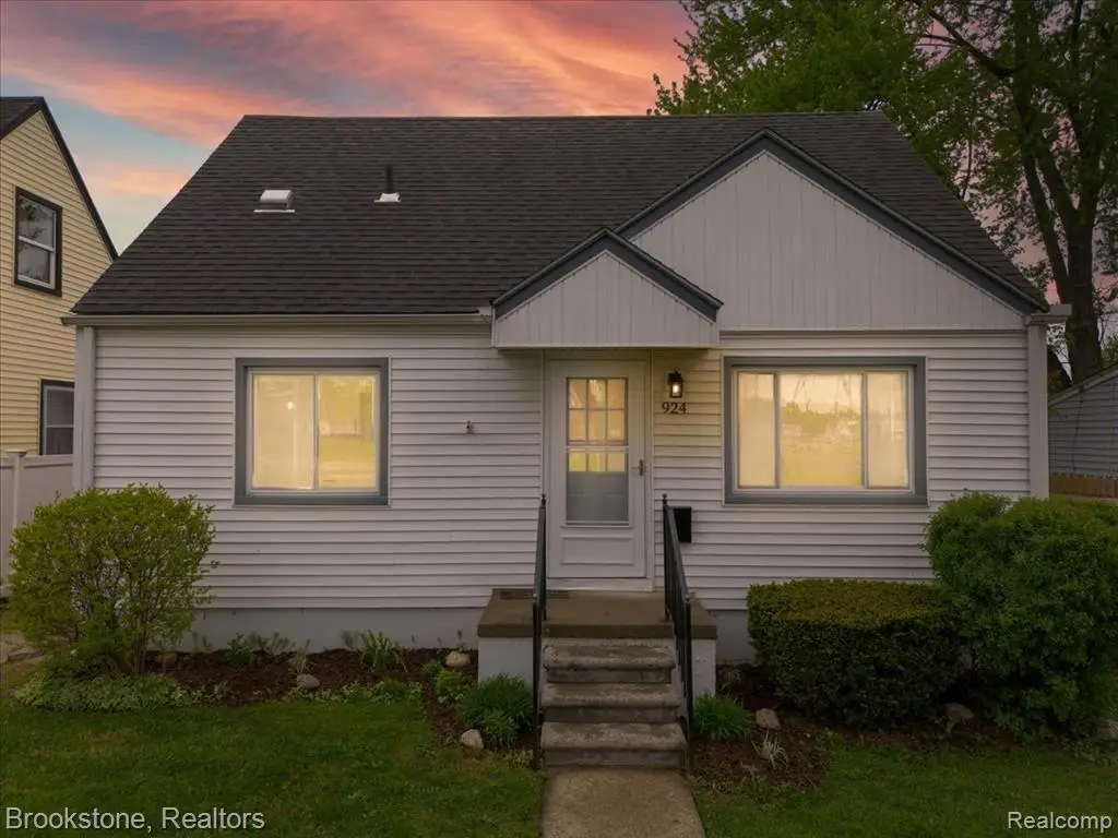 924 E Otis, Hazel Park, MI 48030 - #1