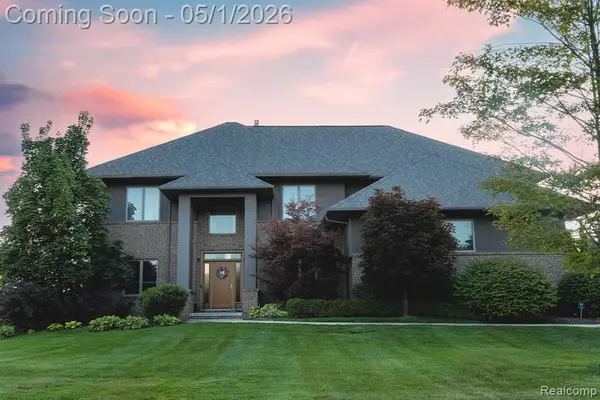 4176 Oak Tree, Rochester, MI 48306