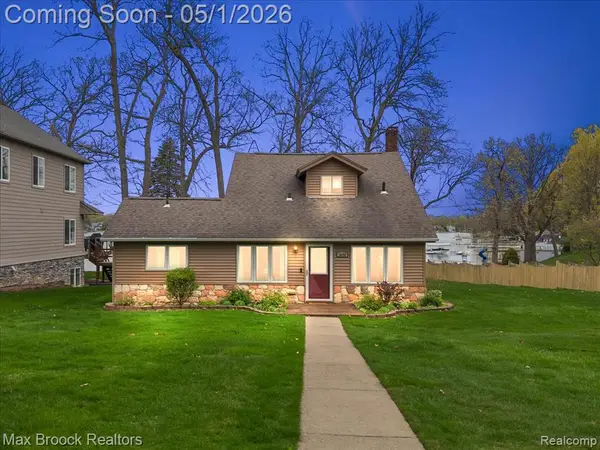 3650 Covert, Waterford, MI 48328