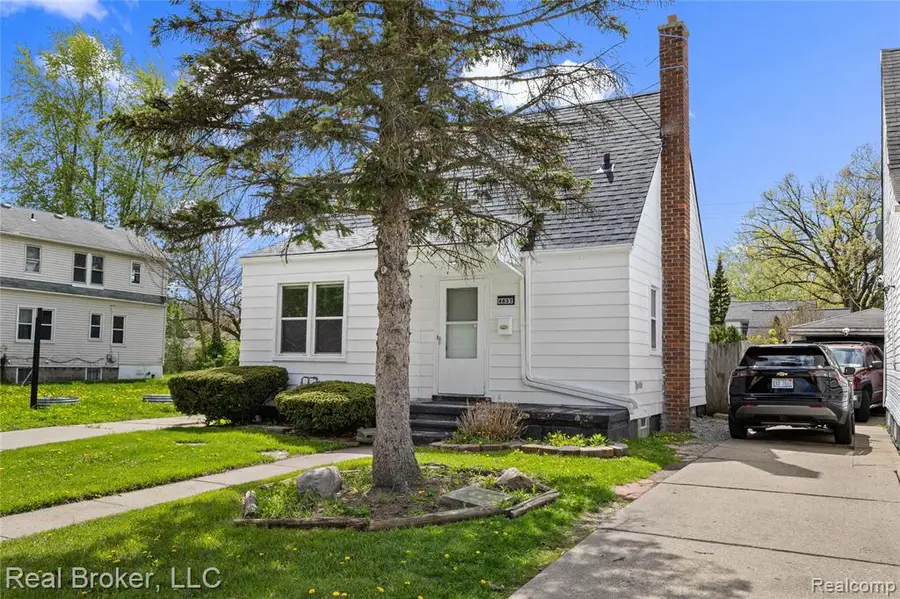 4637 University, Detroit, MI 48224 - #3