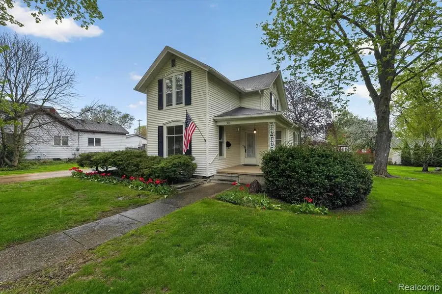 516 W Washington, Howell, MI 48843 - #2