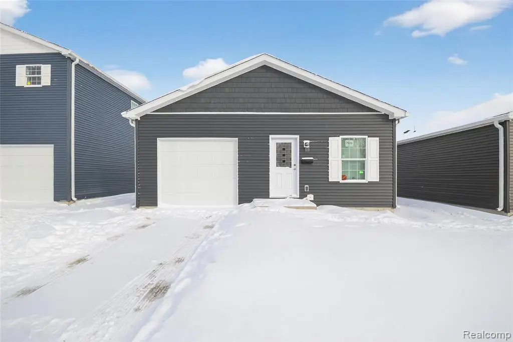 7535 Packard, Warren, MI 48091 - #1