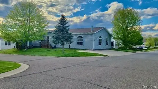 11105 Wood Run, South Lyon, MI 48178 - #2