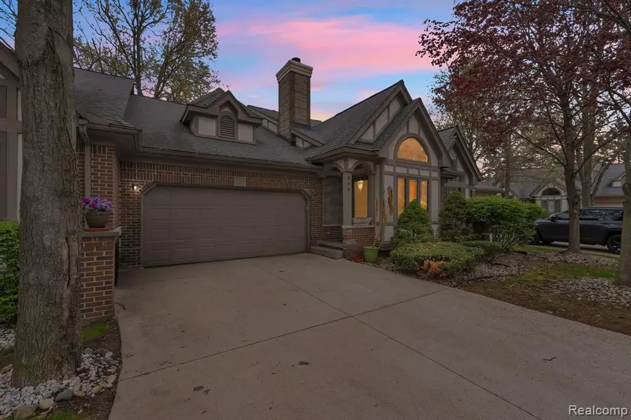 852 N Beech Daly, Dearborn Heights, MI 48127 - #3