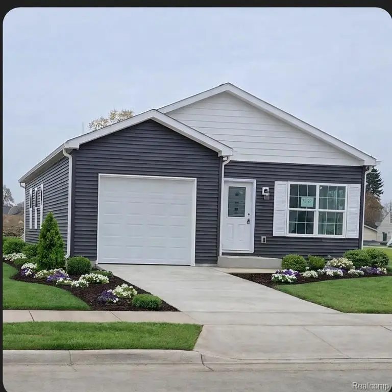 7543 Packard Ave, Warren, MI 48091 - #1