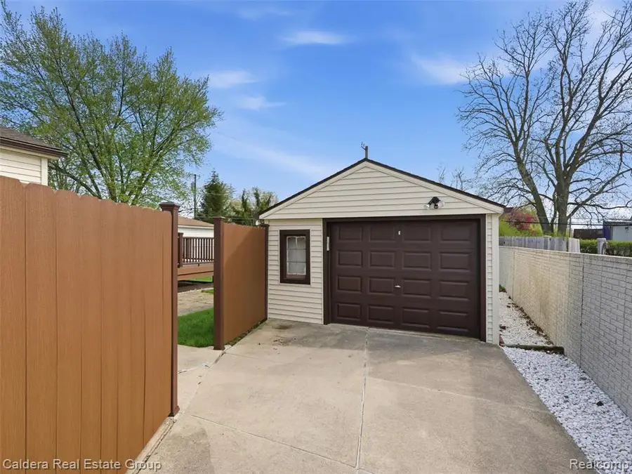 22200 Avon, Saint Clair Shores, MI 48082 - #3