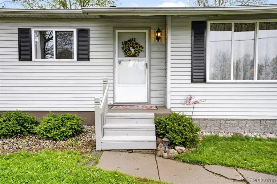 6401 N Webster, Mount Morris, MI 48458 - #2