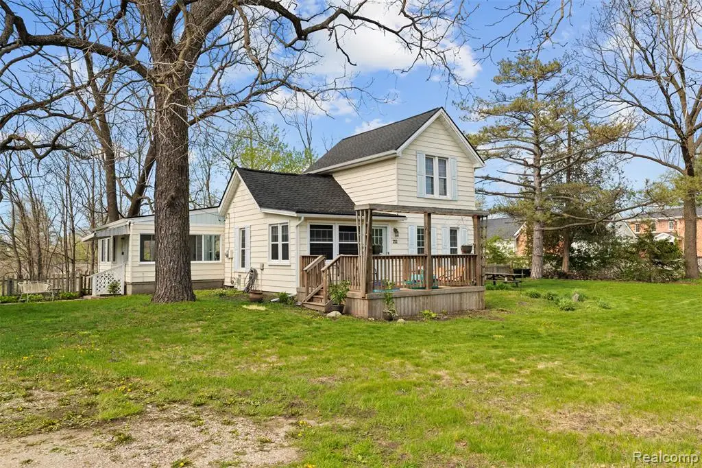 212 Brighton Lake, Brighton, MI 48116 - #1