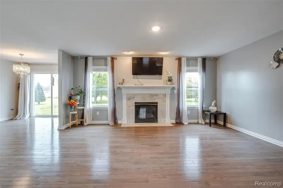 6871 Chandler, Belleville, MI 48111 - #3