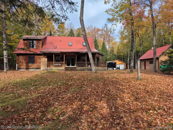 15181 Townline, L'Anse, MI 49946