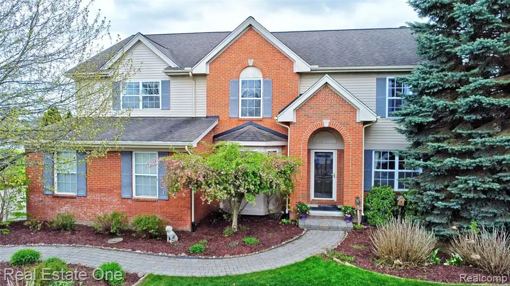 650 Eastlake, Oxford, MI 48371 - #1