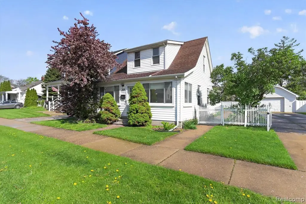 1518 Chestnut, Wyandotte, MI 48192 - #1