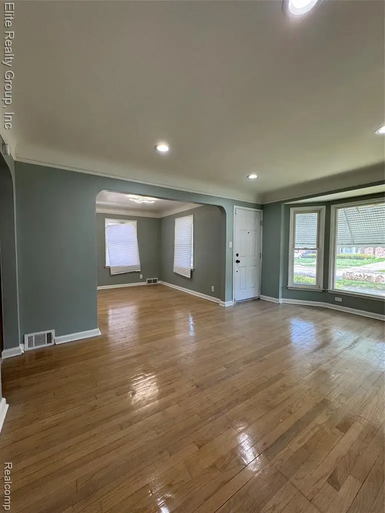19351 Plainview, Detroit, MI 48219 - #3