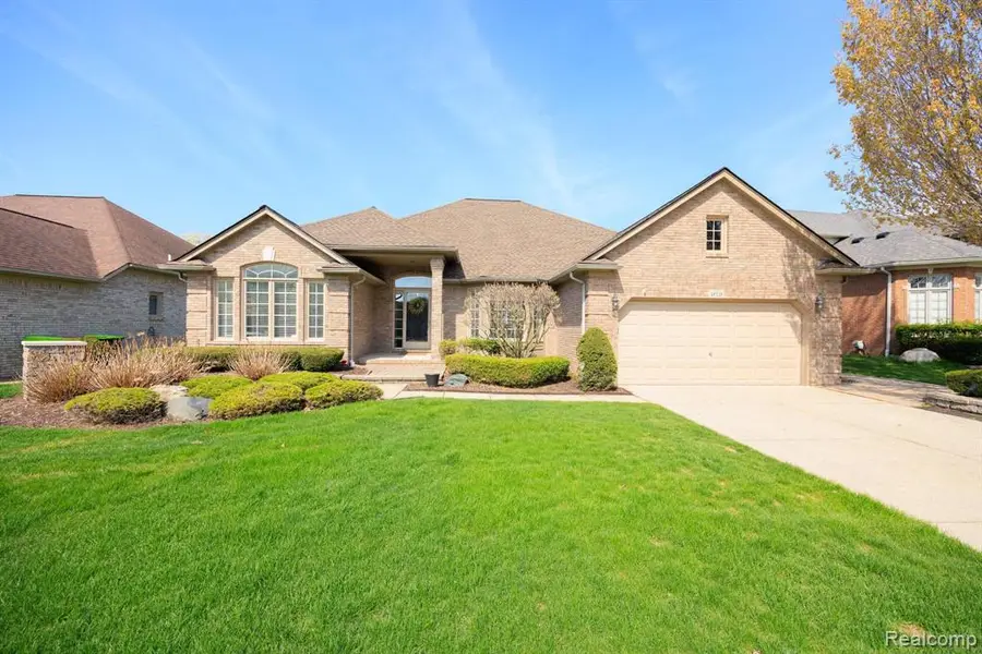 49213 Dunhill, Macomb, MI 48044 - #2