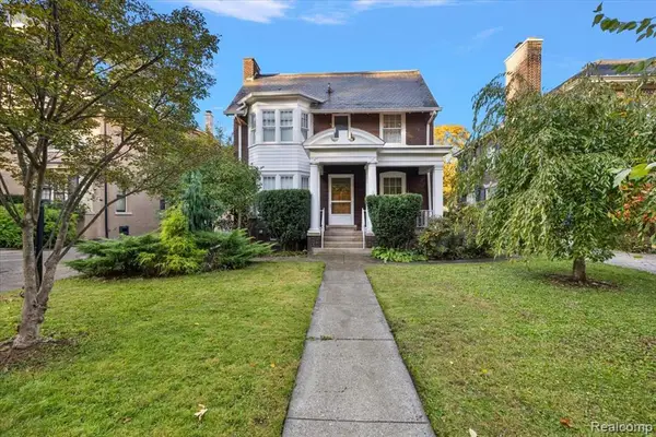 2233 Iroquois, Detroit, MI 48214