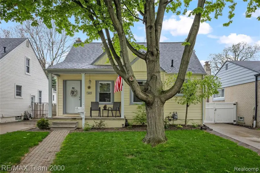 2824 Bennett, Dearborn, MI 48124 - #2