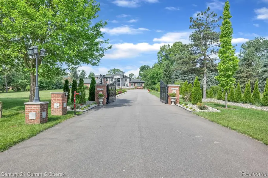 17965 Beck Road, Northville, MI 48168 - #2