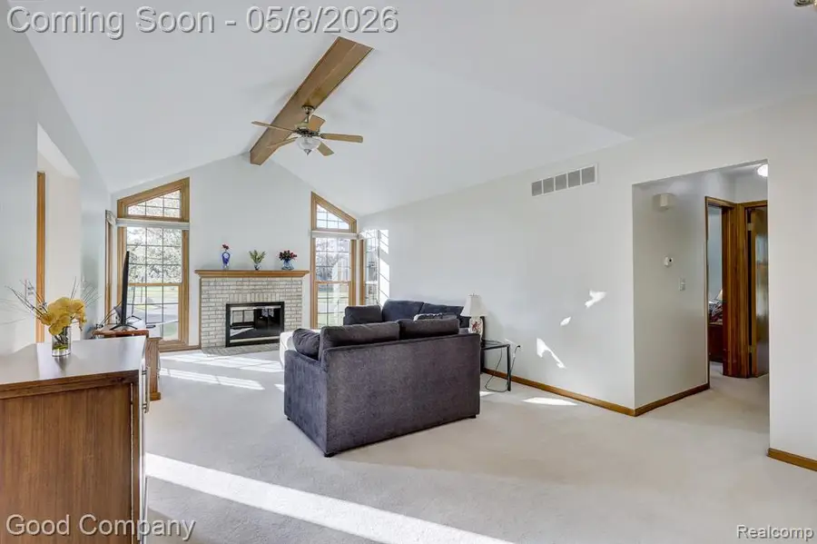 48390 Seawind, Utica, MI 48315 - #3