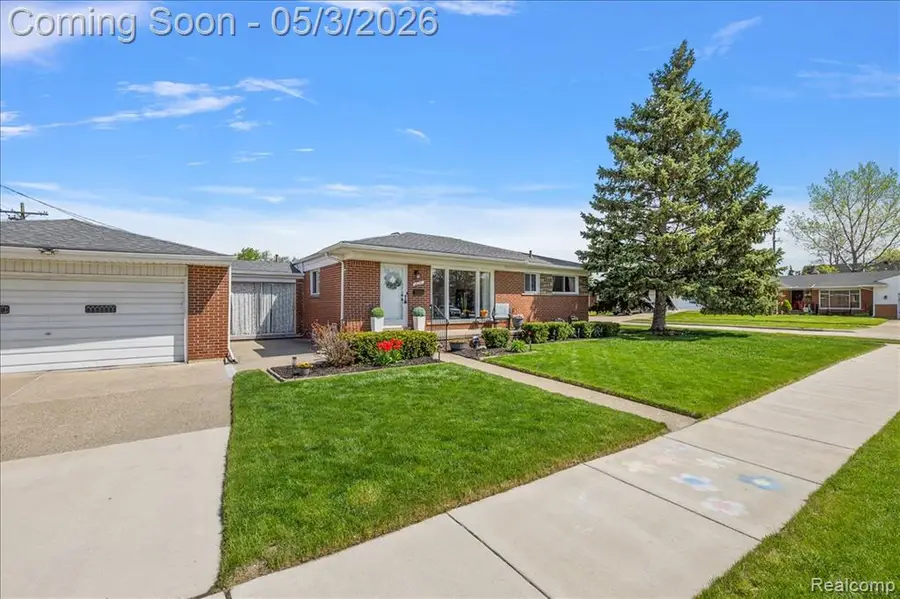 18241 Airport, Fraser, MI 48026 - #3