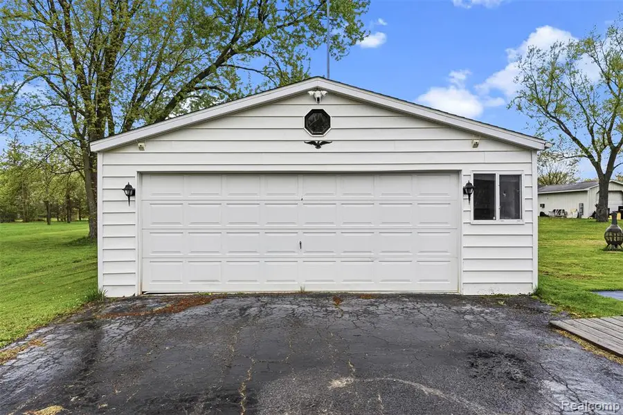 3102 Coin, Burton, MI 48519 - #3