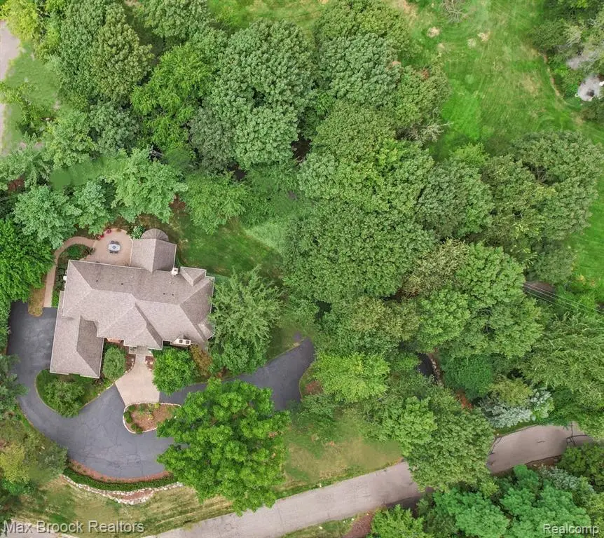 60 Kingsley Manor, Bloomfield Hills, MI 48304 - #3