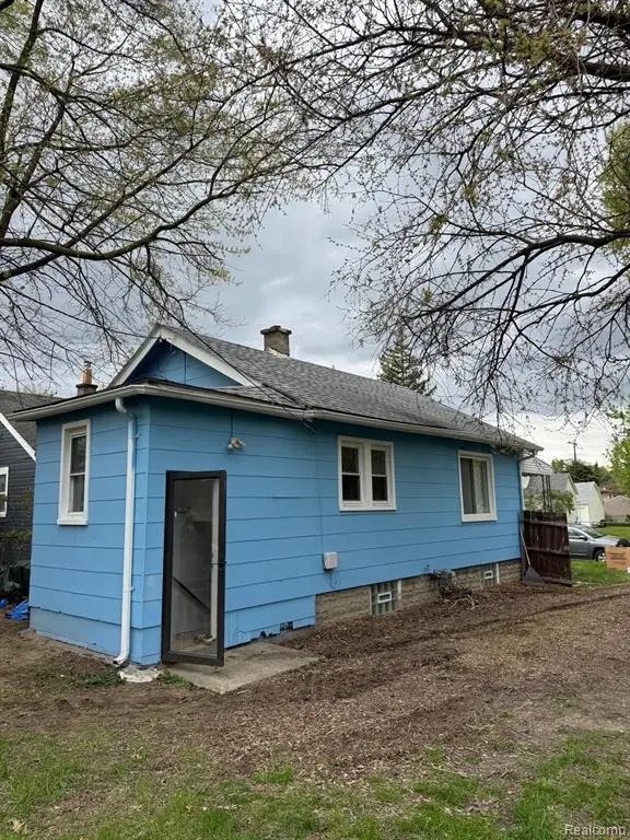 451 W George, Hazel Park, MI 48030 - #3