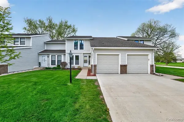 22747 Cranbrooke, Novi, MI 48375