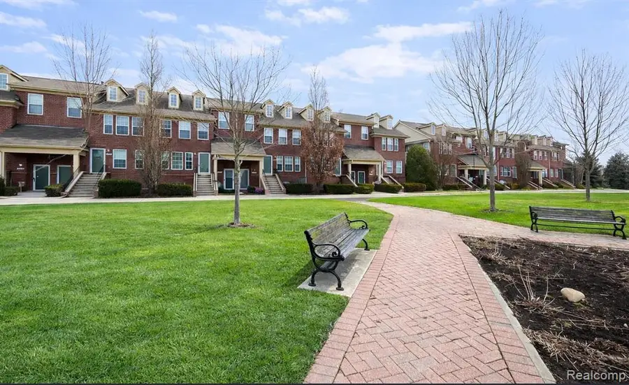 15650 Stone Crossing, Southfield, MI 48075 - #2