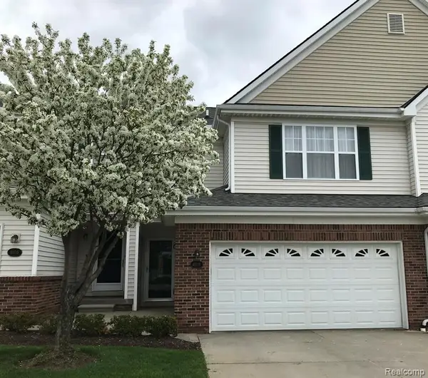 10139 Ridge Run #9, Howell, MI 48855