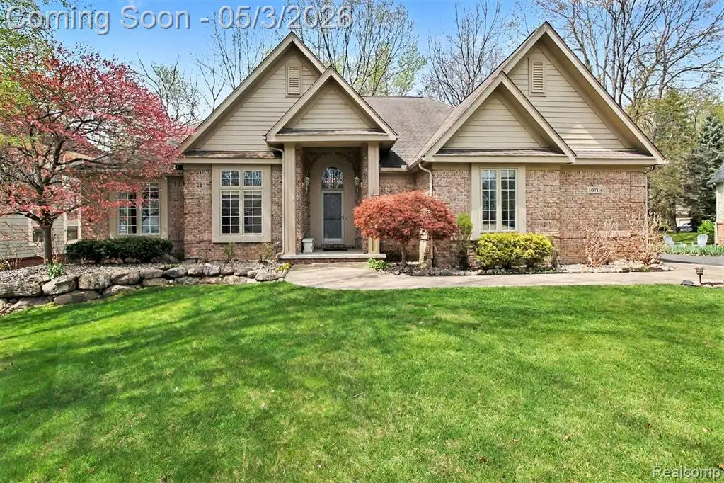 1071 Gasser, Howell, MI 48843 - #1