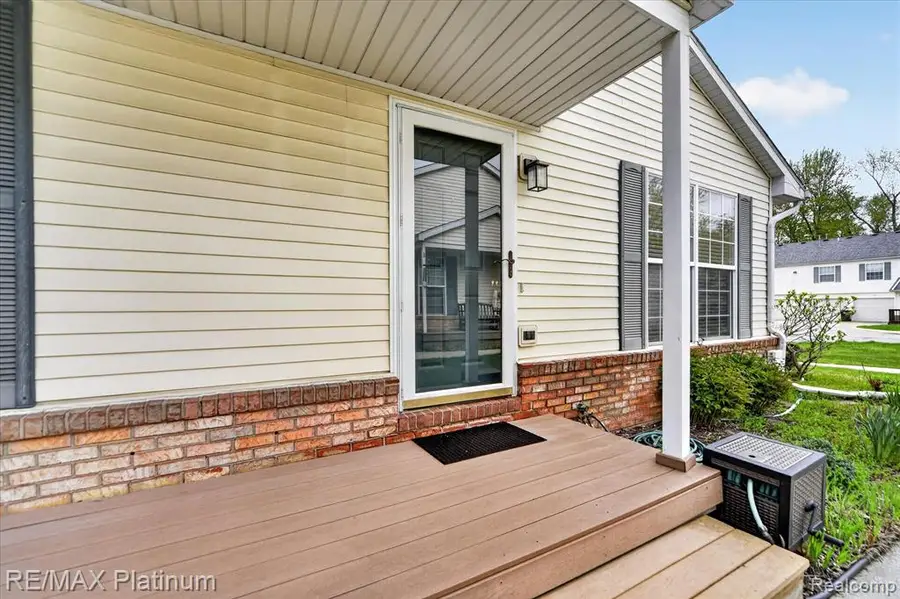 728 Griswold, Howell, MI 48843 - #3