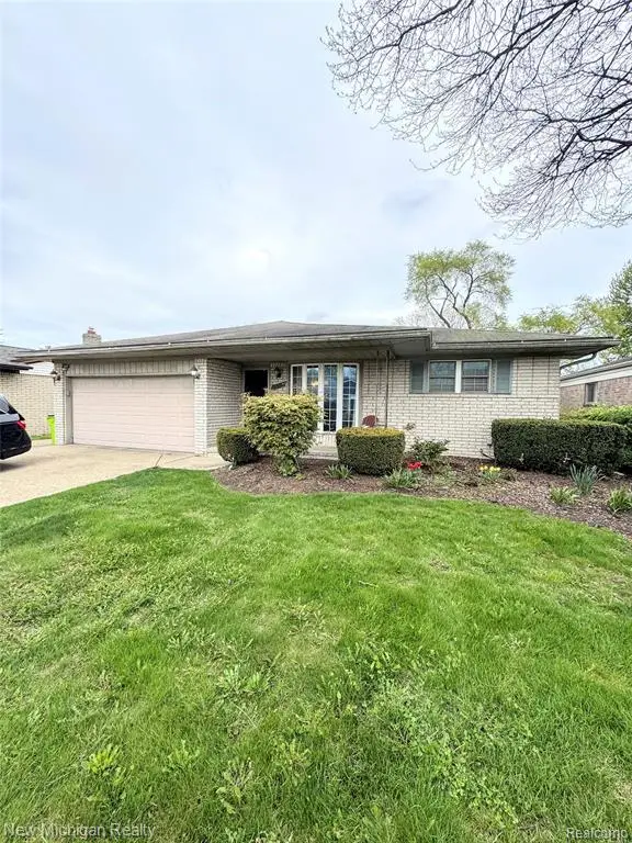 31090 Mc Namee, Fraser, MI 48026 - #2