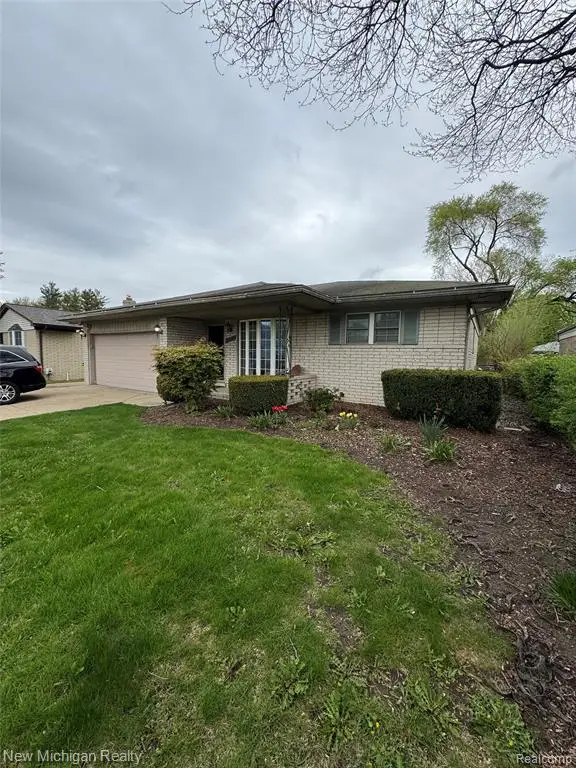 31090 Mc Namee, Fraser, MI 48026 - #3