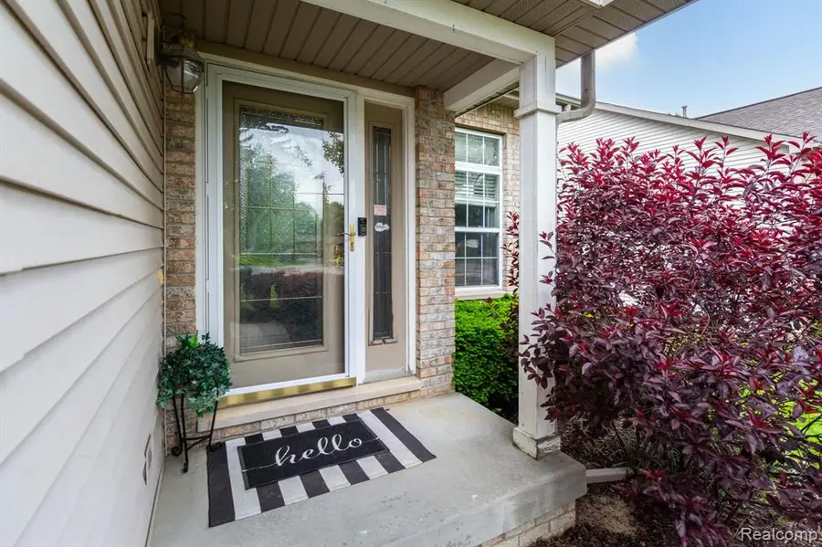 6075 Davison, Burton, MI 48509 - #3