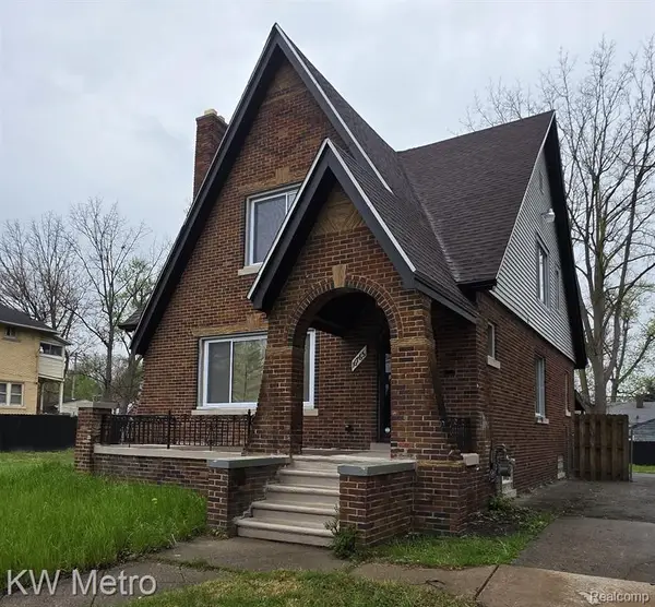 16765 Blackstone, Detroit, MI 48219