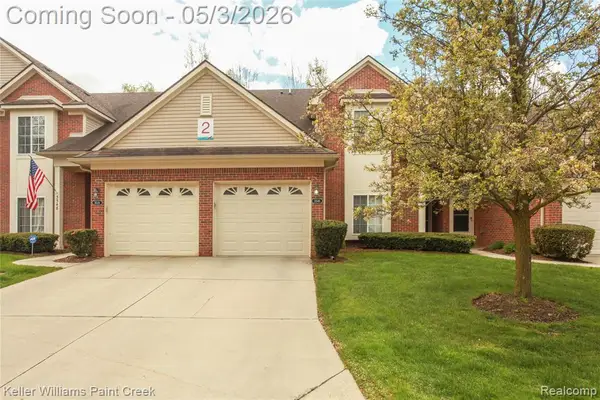 3546 Eagle Creek #8, Utica, MI 48317