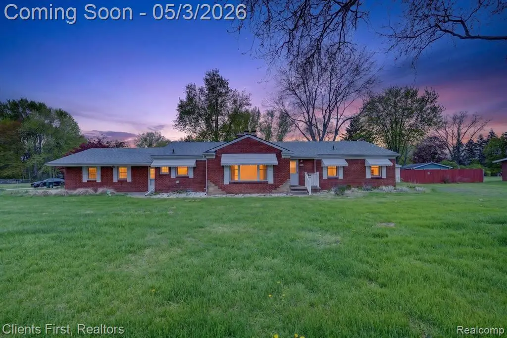 11000 Clinton River, Sterling Heights, MI 48314 - #1